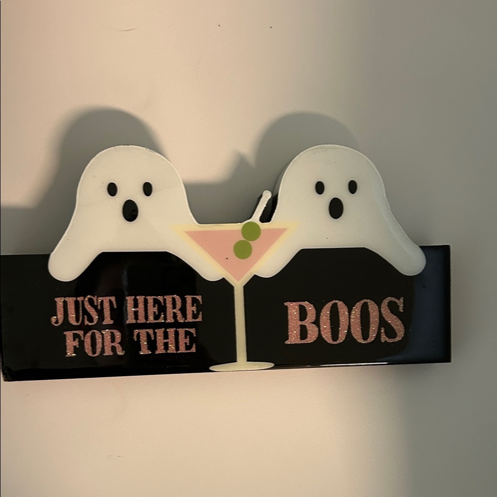 Halloween Ghost Wall Decor - Black and White